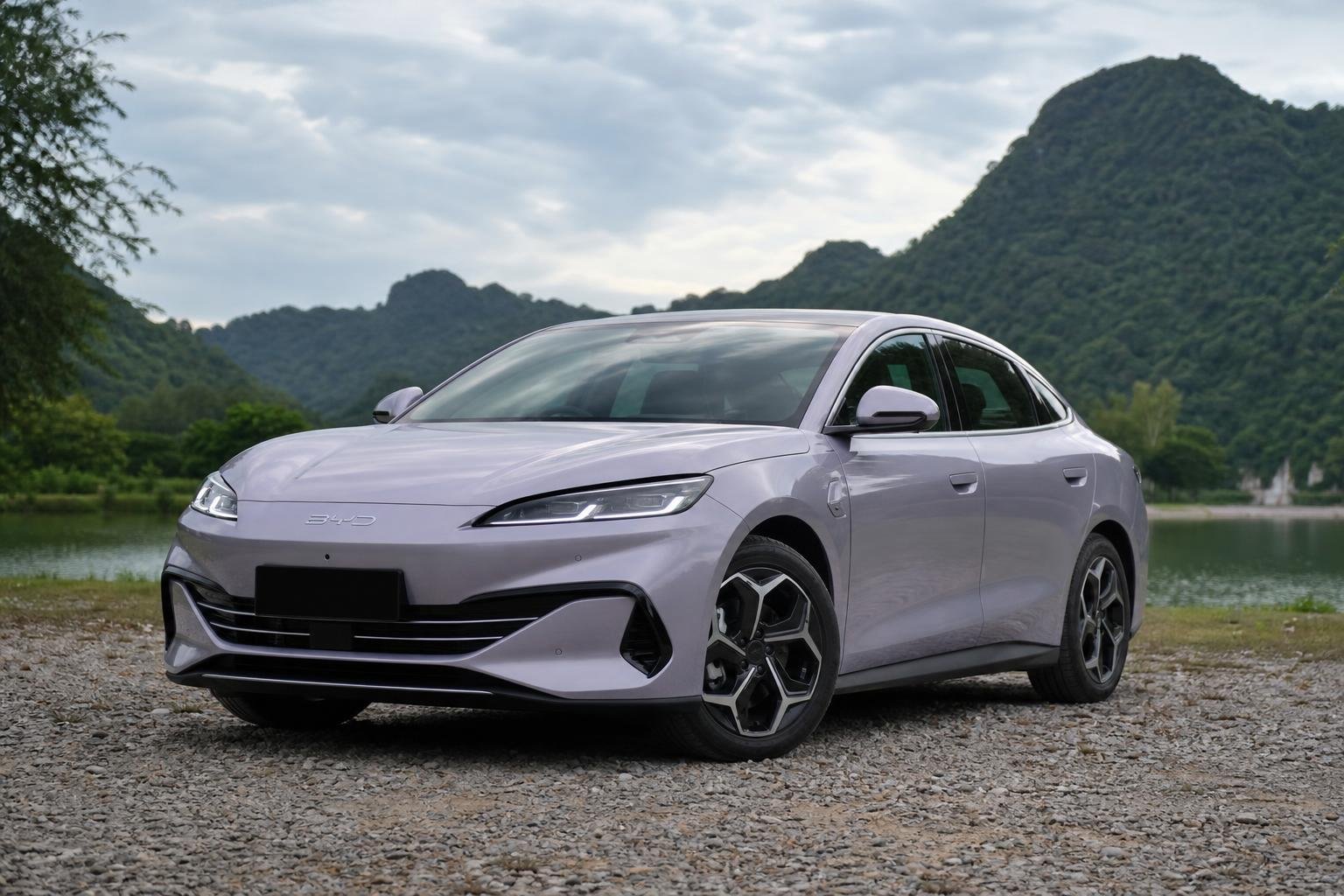 BYD Seal 6 Review Finds a Well Equipped EV Sedan With Modest Performance