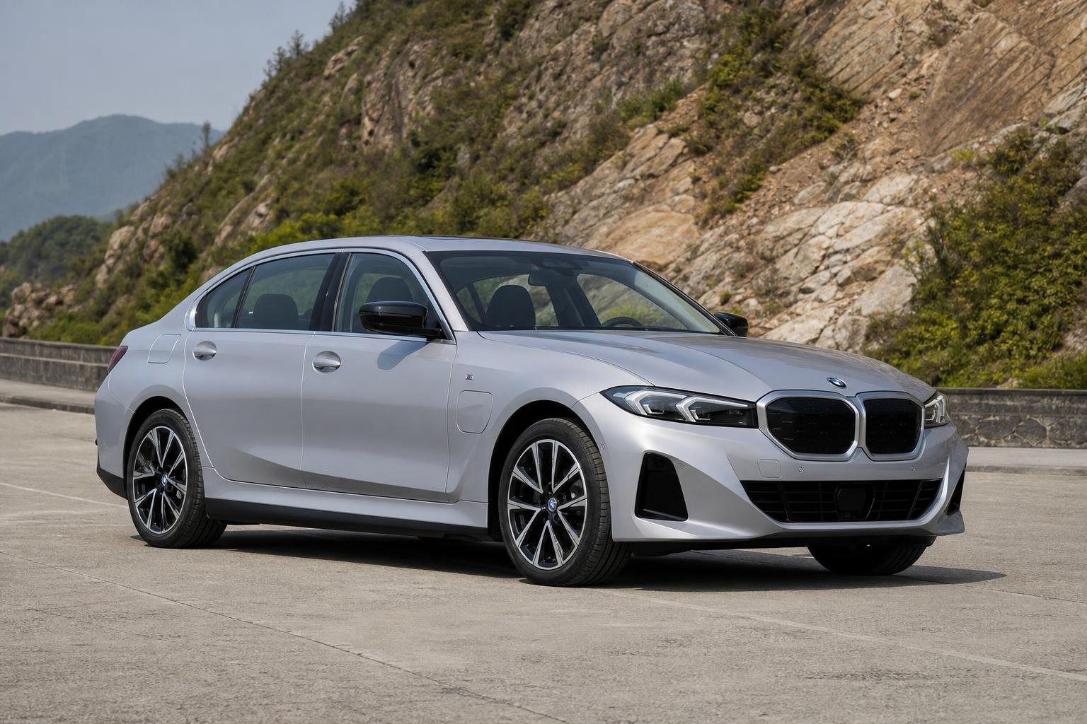 China Only BMW i3 50L Covers 754 Miles on One Charge