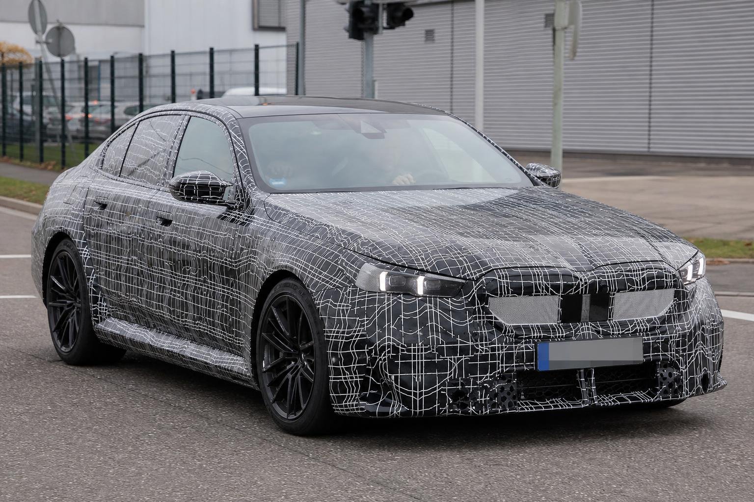 Facelifted BMW M5 Prototype Reveals Production Headlights Ahead of Debut
