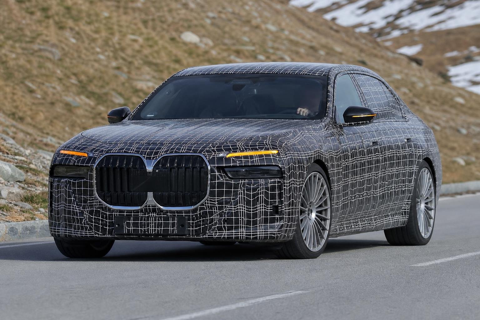 New Alpina 7 Series Prototype Shows Amber DRLs and Distinctive Design