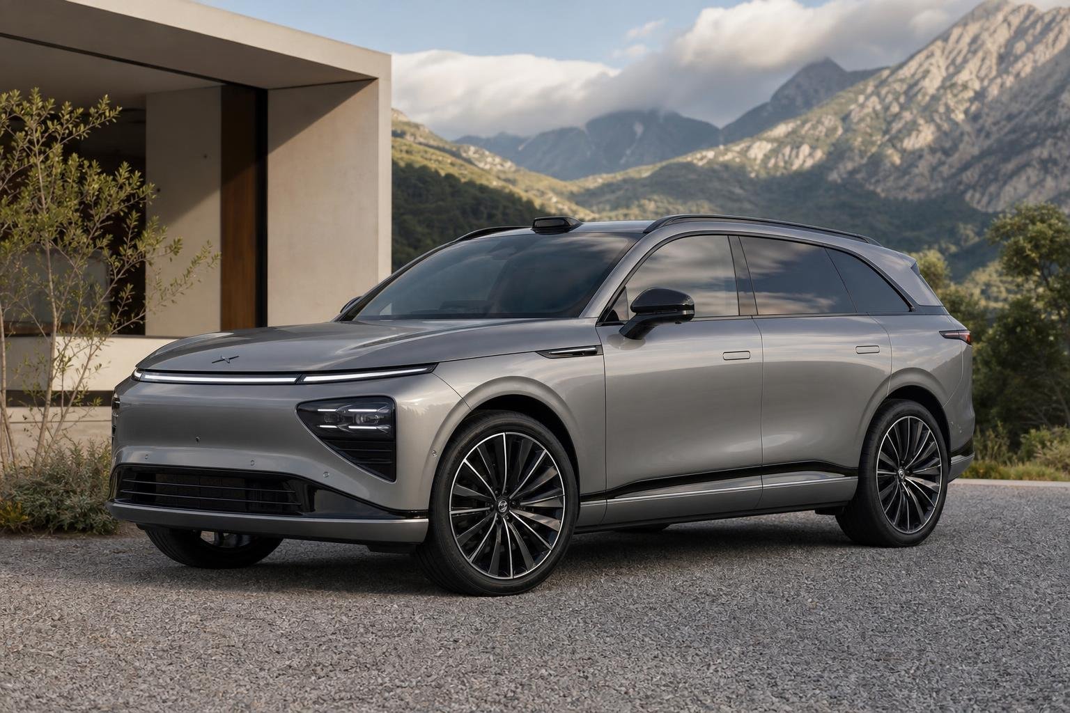 Xpeng G9L SUV Debuts in Europe With Electric and Range Extender Powertrains