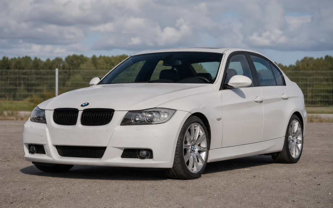 BMW 320Si Is an Affordable E90 Homologation Special With Racing Credentials